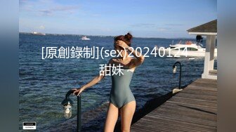 电臀美女 泳池内秀身材 巨乳真香 口活真好